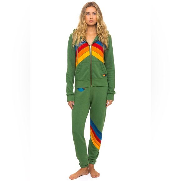 Aviator Nation Pants - Aviator Nation - All Seasons Chevron Sweatpants + Chevron Zip Hoodie in Palm
